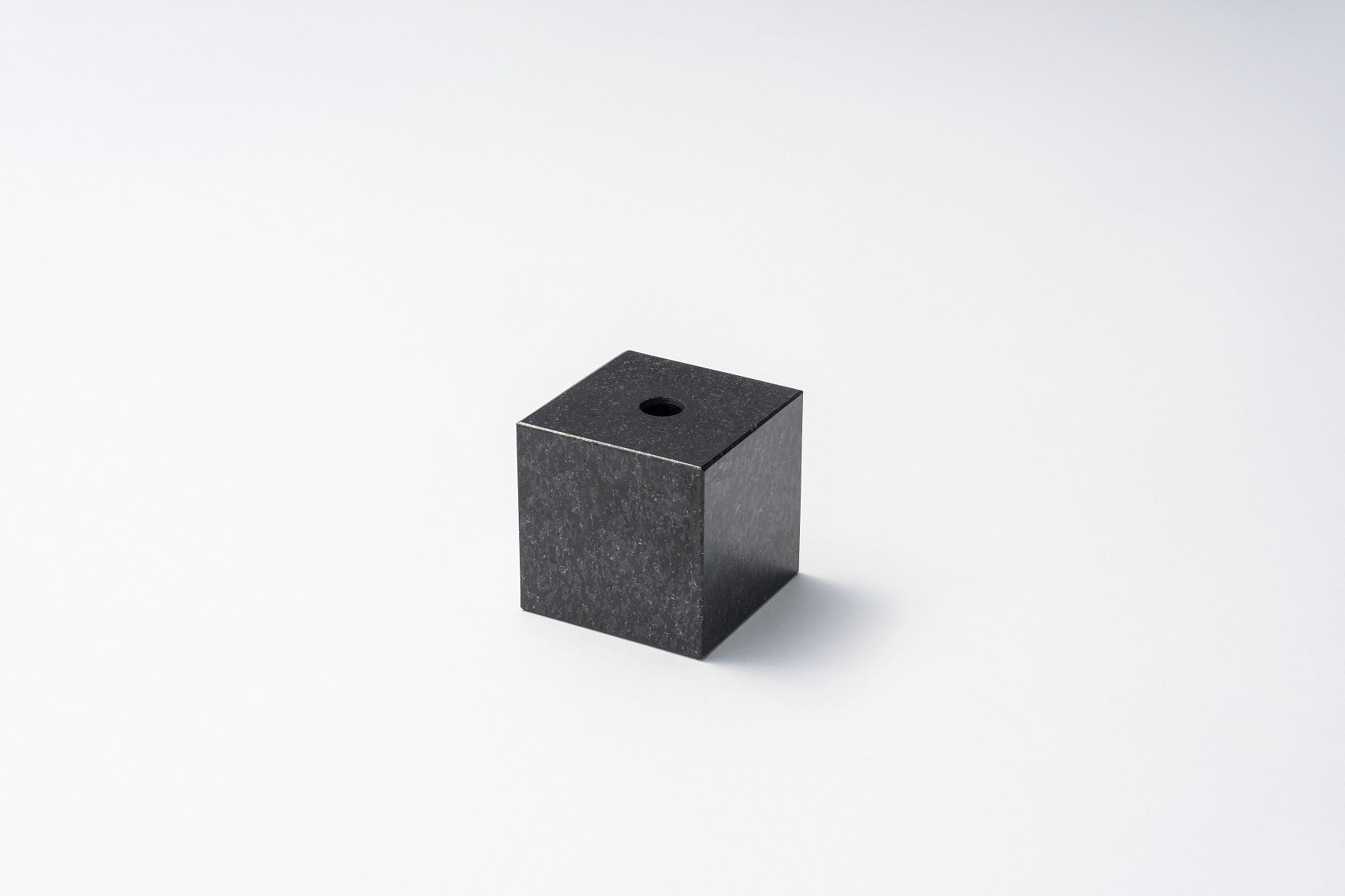 SHINOBO cube -花立て-