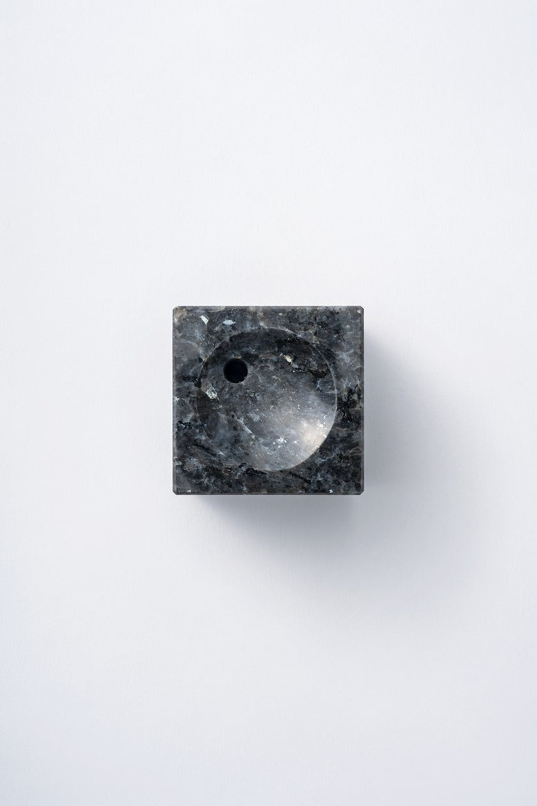 SHINOBO cube -香立て-