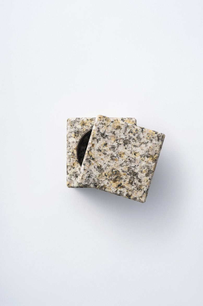 SHINOBO cube -形見入れ-
