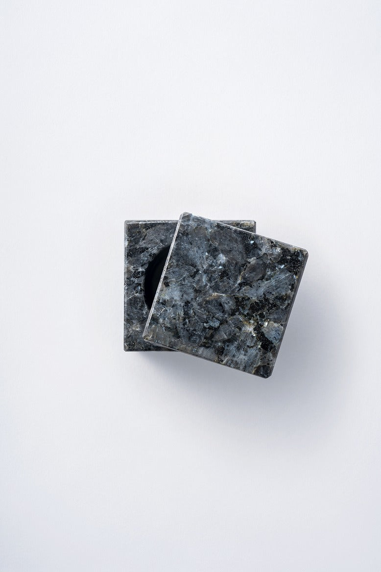 SHINOBO cube -形見入れ-