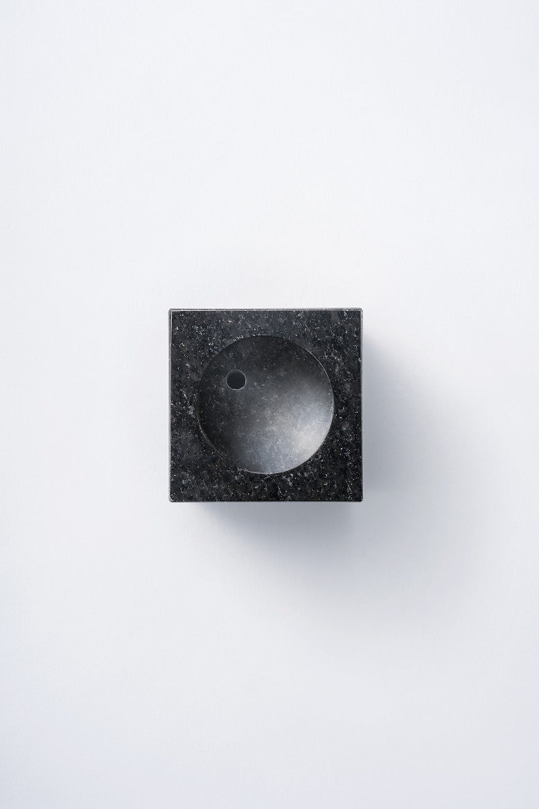SHINOBO cube -香立て-