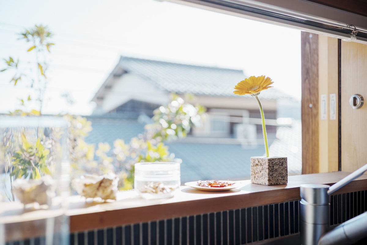 SHINOBO cube -花立て-